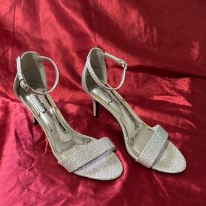 Pierre Dumas Women’s Silver Rhinestone Stiletto Heels with Ankle Straps size 7M